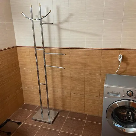 Rueuetli Center شقة بارنو